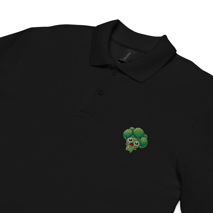 TheVeggieClub Duurzame Heren Fashion – Basic Piqué Poloshirt met geborduurd Broccoli logo B31 – Zwart voorkant met model