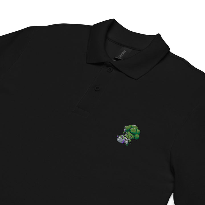 TheVeggieClub Heren Poloshirt van 100% Piqué Katoen met Geborduurd Broccoli B32 Logo – Zwart close-up detail