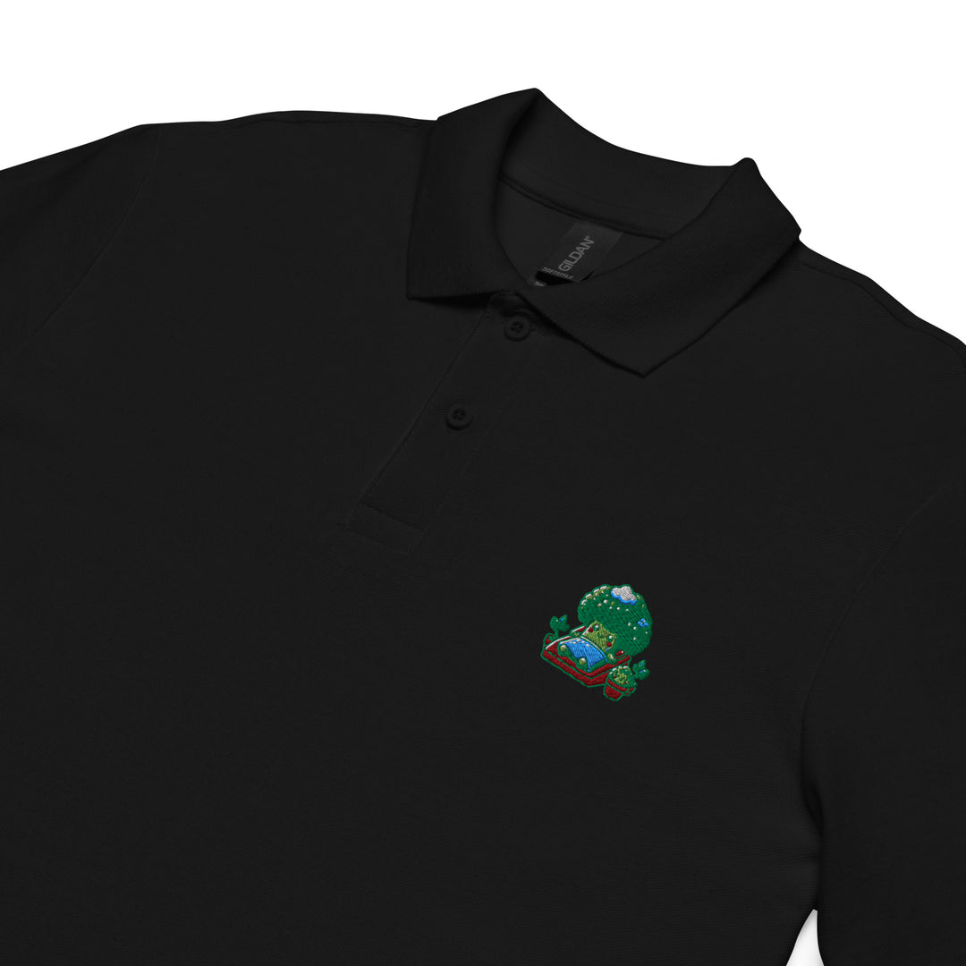 TheVeggieClub Heren Poloshirt van 100% Piqué Katoen met Geborduurd Broccoli B35 Logo – Zwart close-up detail